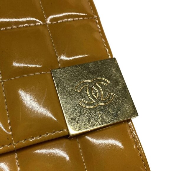 Auth CHANEL Chocolate Bar - Light Brown Patent Leather Shoulder Bag - Picture 12 of 16